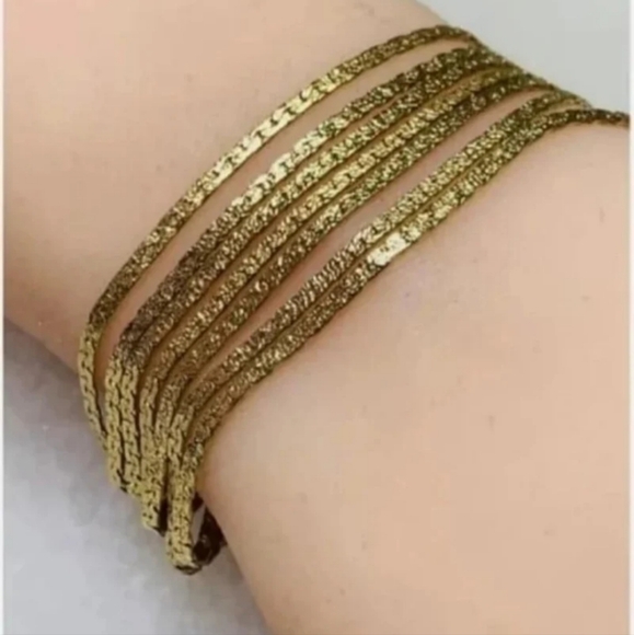 MONET 1970s Gold Tone Multi-Chain 7 Strand BRACELET EUC Looks New - Rare! - Picture 2 of 7